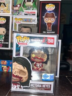 Funko Pop! Movies Victoria Heyes - Red, Black, Yellow